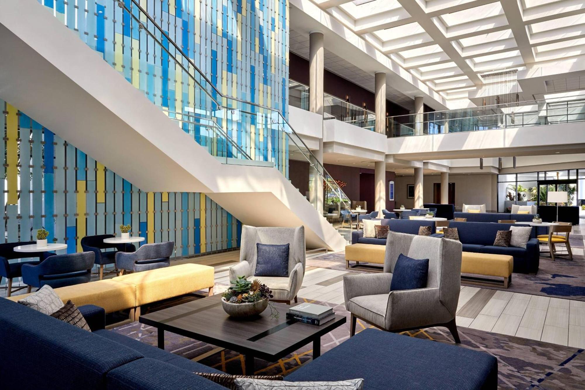 Ventura Beach Marriott Exterior photo
