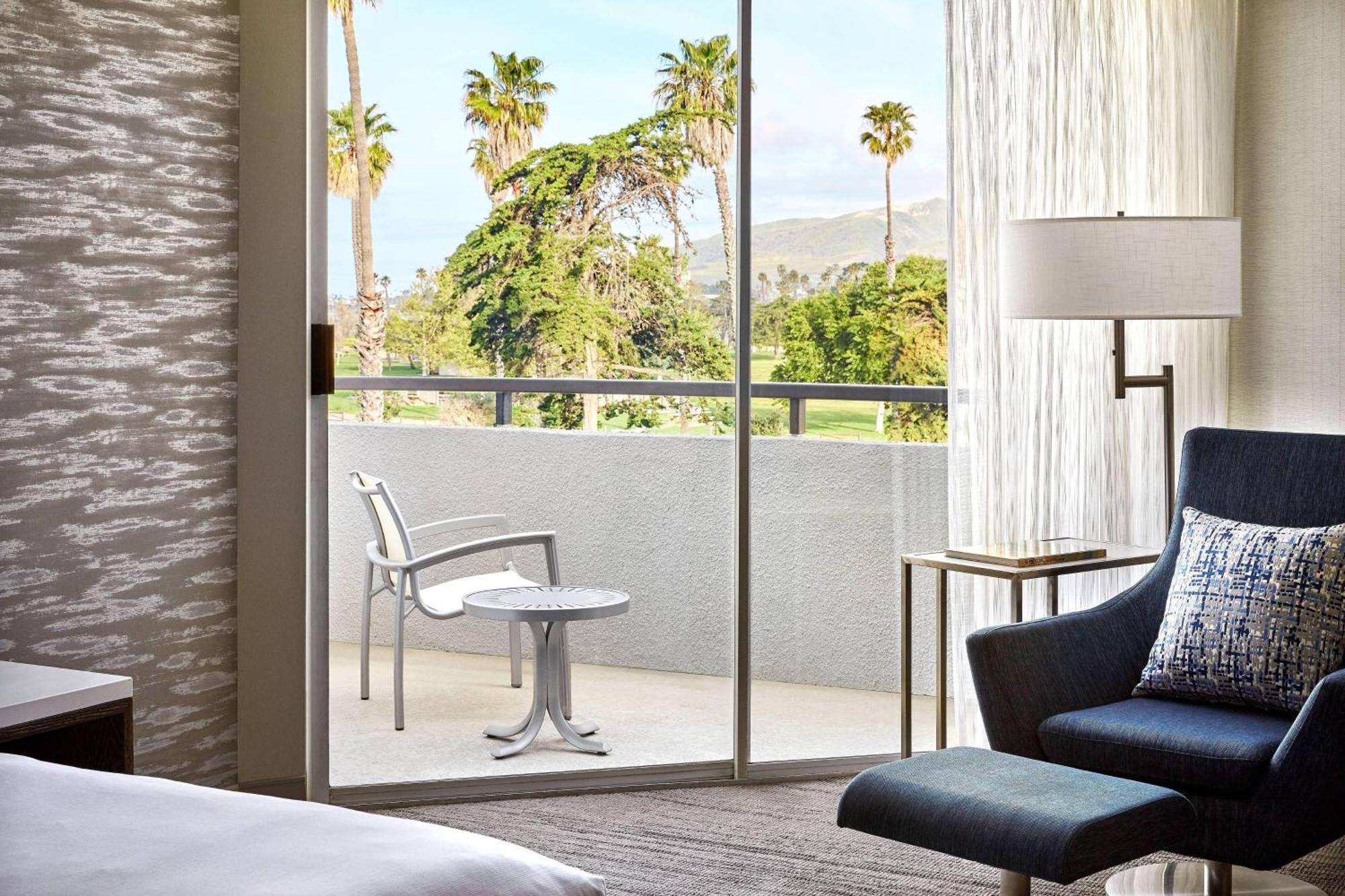 Ventura Beach Marriott Exterior photo