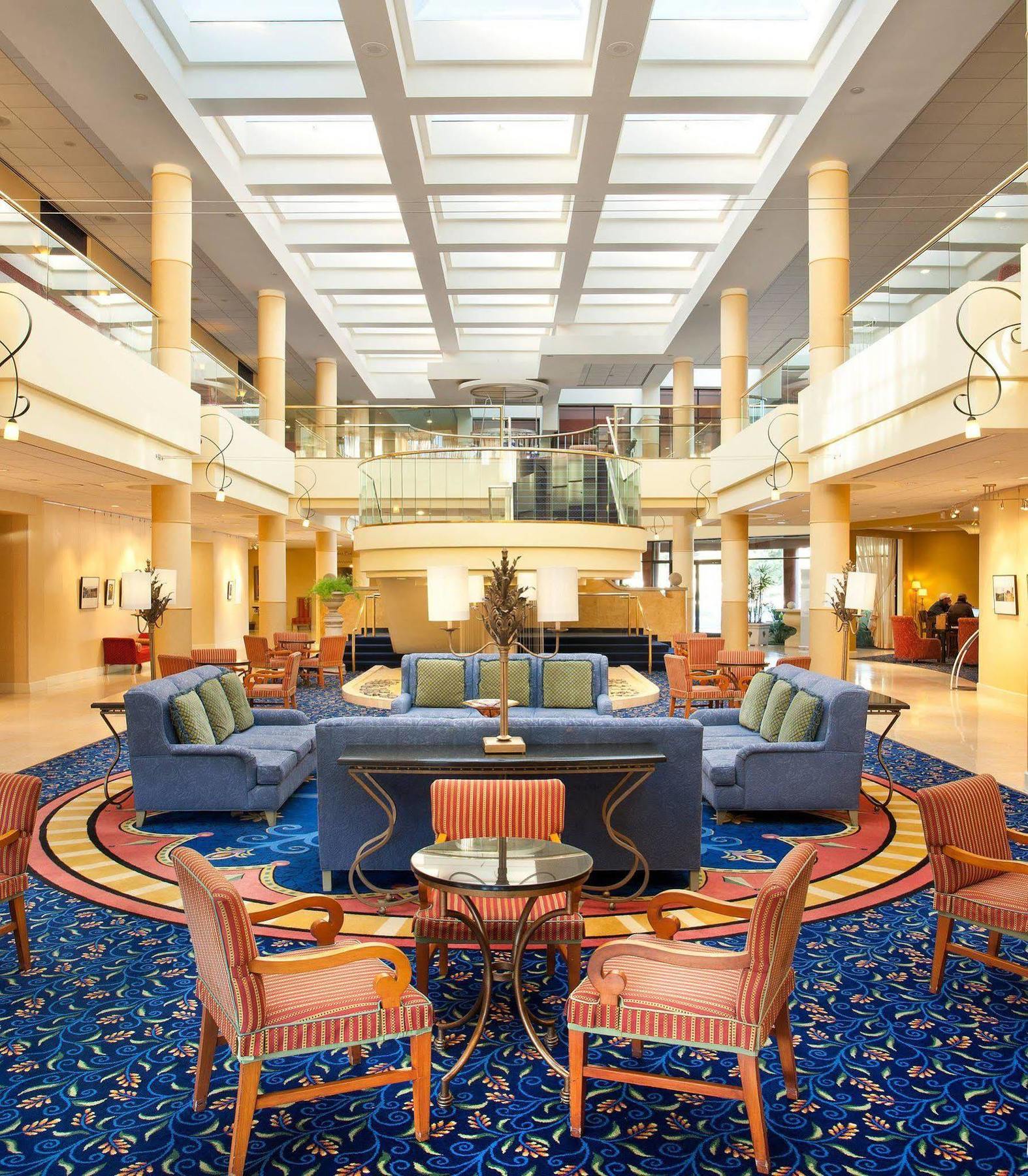 Ventura Beach Marriott Exterior photo